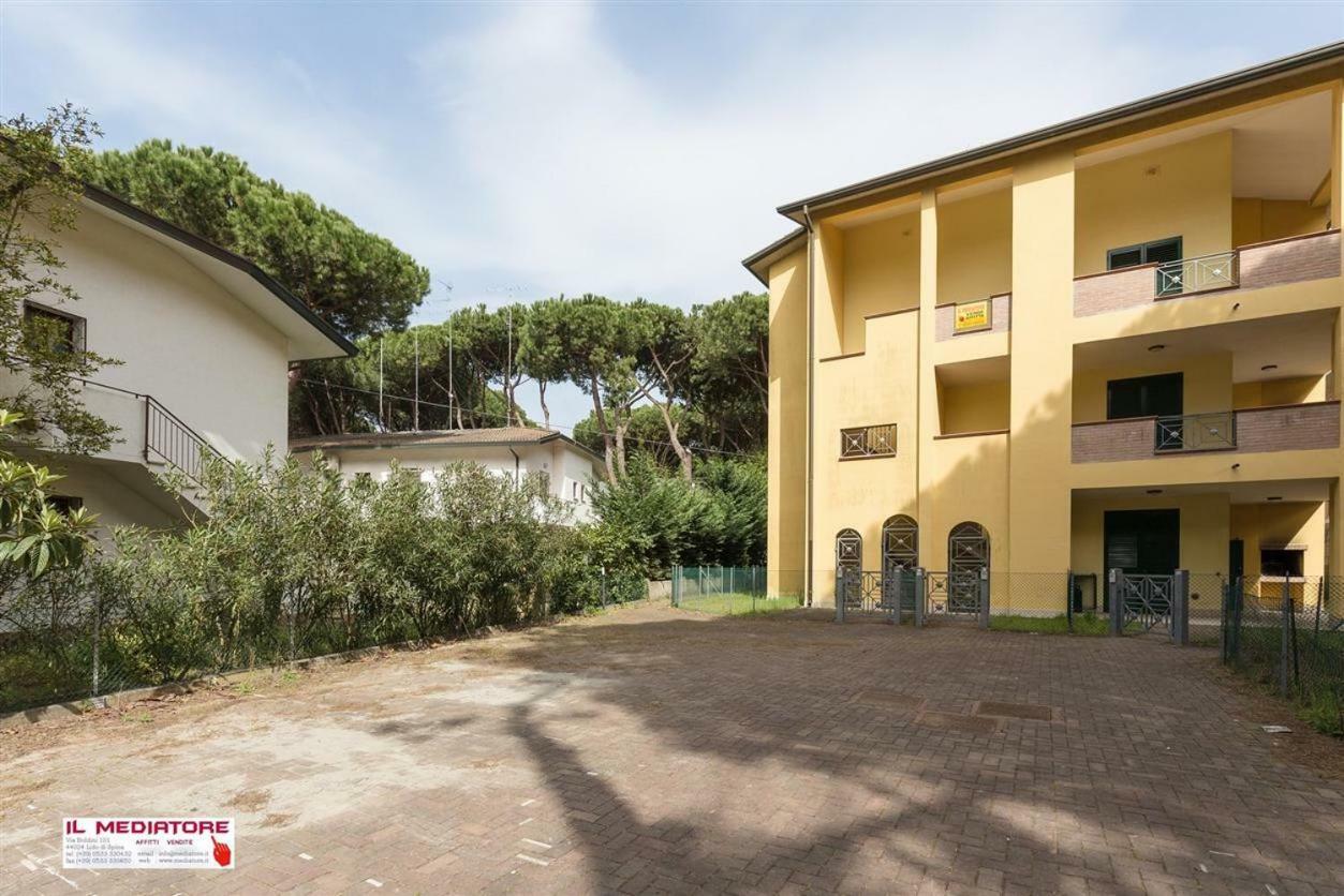 Le Terrazze Apartments Lido di Spina Exterior foto